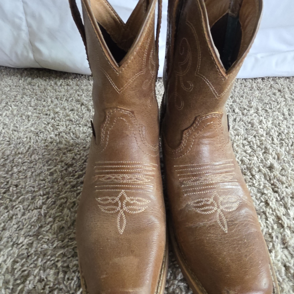 Justin Boots Tan Heeled Boots